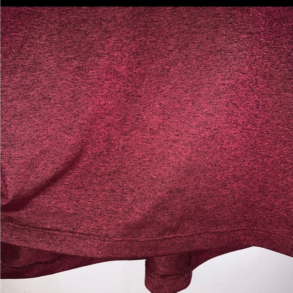 Oakley Tank Top - Sz Medium in Nearly New Condition. - Picture 7 of 7